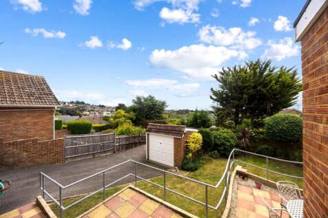 rear garden (2).JPG
