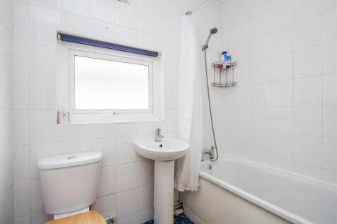 Bathroom.jpg