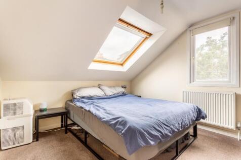 bedroom (1).jpg
