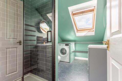 shower room (1).jpg