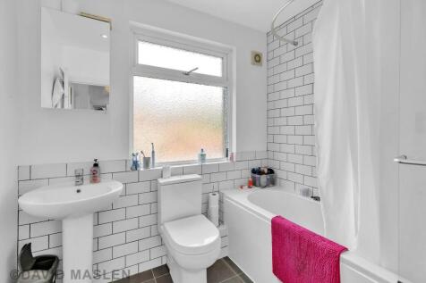 bathroom.jpeg