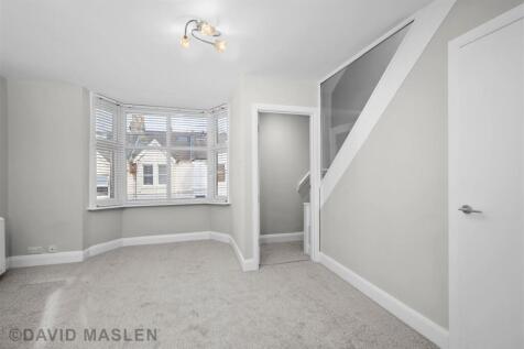 living room2.jpeg