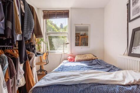 bedroom (1).jpg