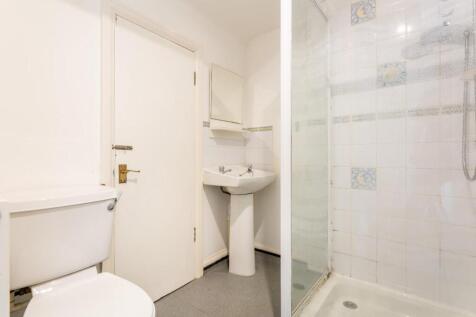 shower room (1).jpg