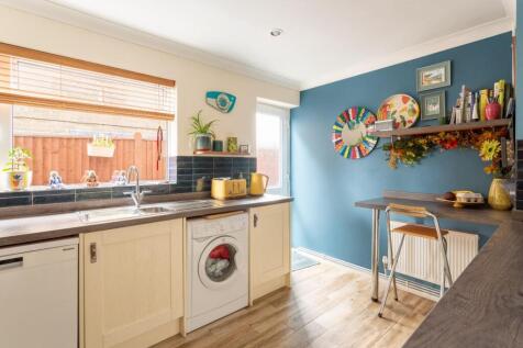 kitchen (2).jpg
