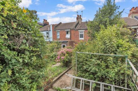 rear garden2.jpeg