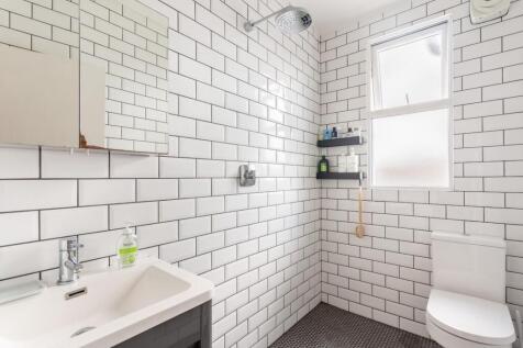 shower room (2).jpg