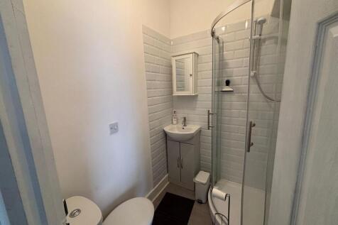 shower room (1).jpeg
