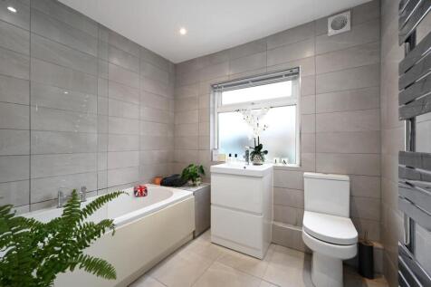 bathroom (3).jpeg