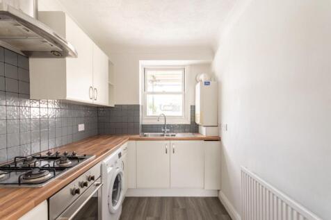 kitchen (2).jpg
