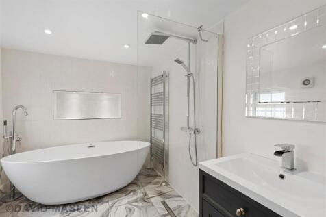 bathroom.jpeg