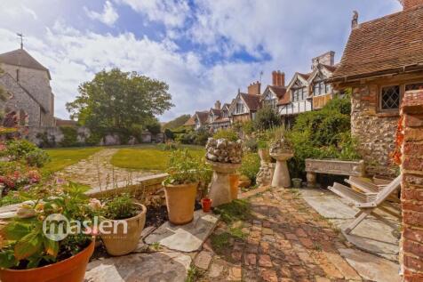 Front Garden.jpeg
