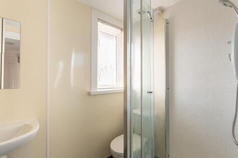 shower room (2).jpg