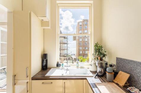 kitchen (1).jpg