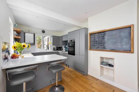 kitchen (1).JPG