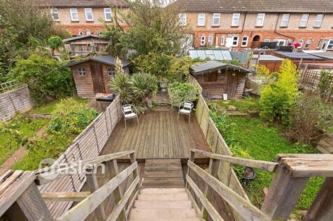 rear garden2.jpeg