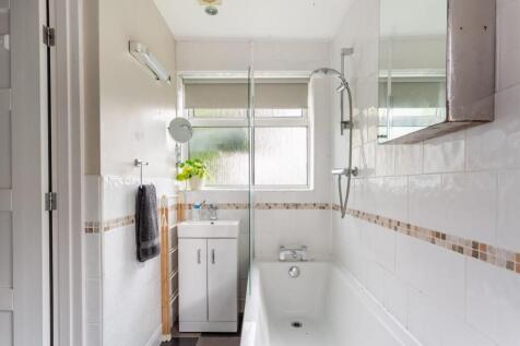 bathroom (1).jpg