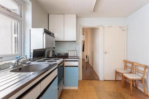 kitchen (2).jpg