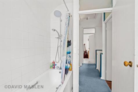 bathroom.jpeg
