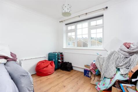 bedroom 3.jpg