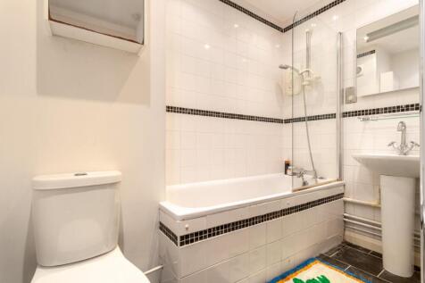 bathroom (2).jpg