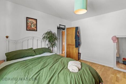 bedroom1.jpeg