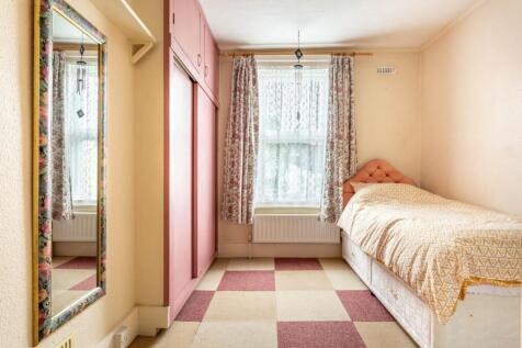 bedroom (4).jpg
