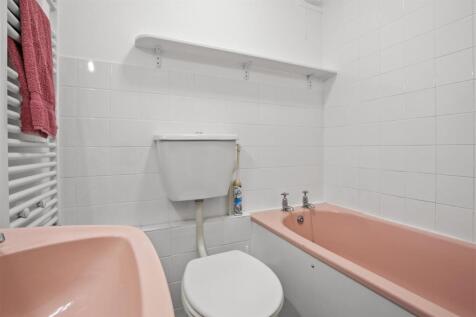 new bathroom (b).jpg