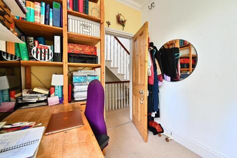 24 Dyke Road Drive, BN1 (32).jpg