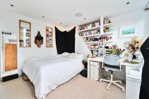 24 Dyke Road Drive, BN1 (12).jpg