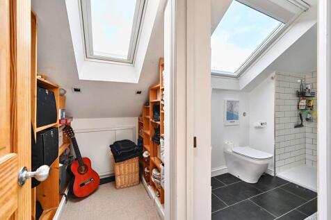 24 Dyke Road Drive, BN1 (26).jpg