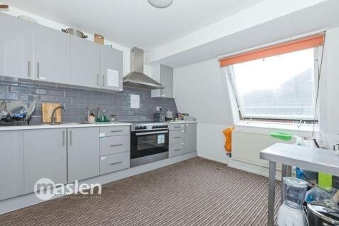 communal kitchen.jpg