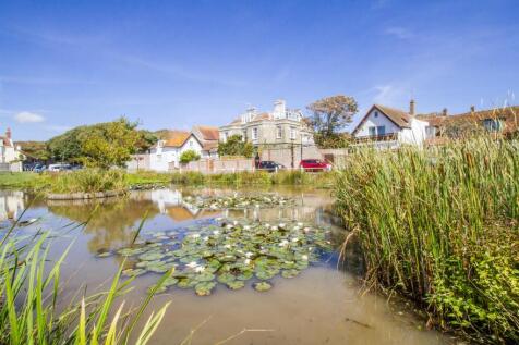 rottingdean pond.jpg