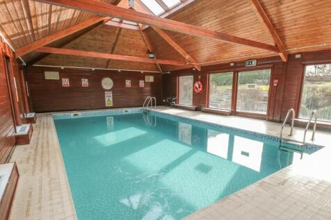 Communal pool 