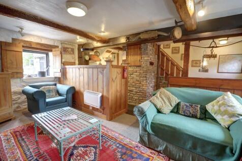 Cottage 1 Lounge