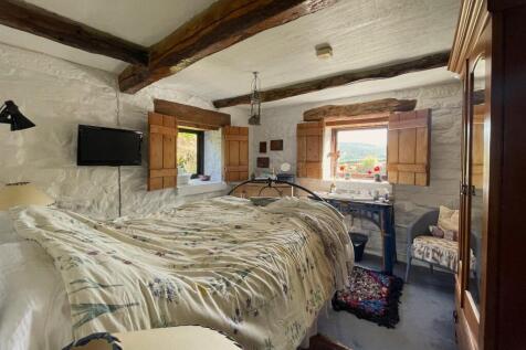Cottage 2 Bed 1