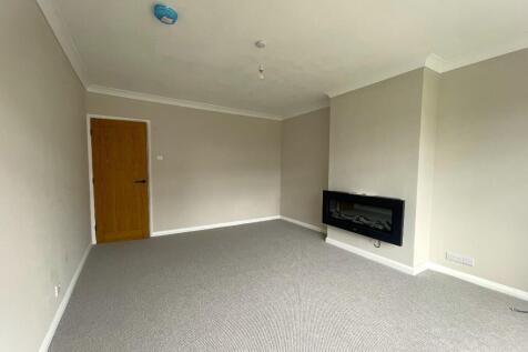 Lounge reverse