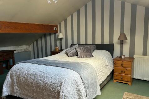 Bedroom 1 Side 1