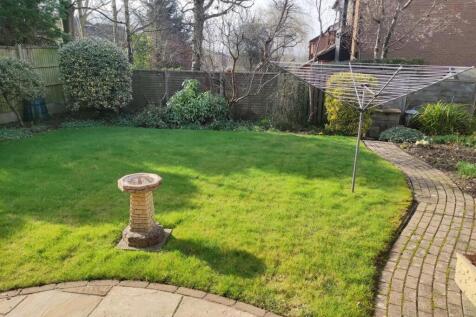 rear garden 2.jpg