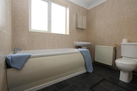 Ground Floor Bathroom