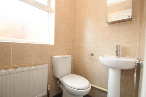 First Floor Cloakroom