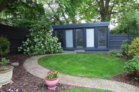 Garden Office / Studio