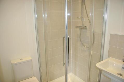 ENSUITE SHOWER ROOM