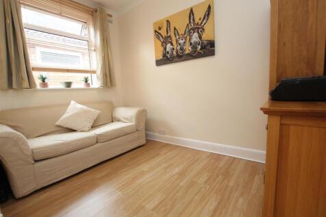 Bedroom 4 (Ground Floor)