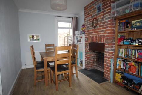 Lounge / Dining Room