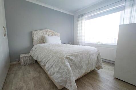 MASTER BED 