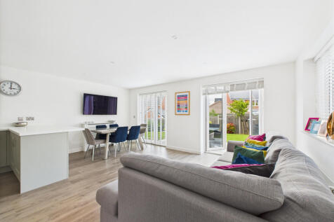 family room 2