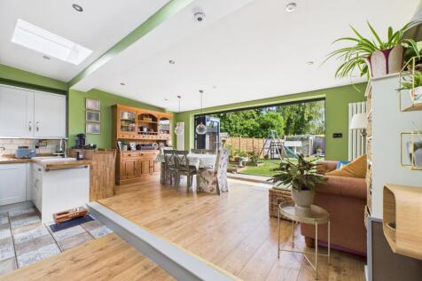 kitchen dining