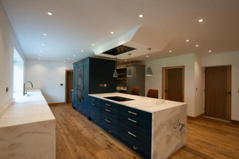 Kitchen 5 -.jpeg