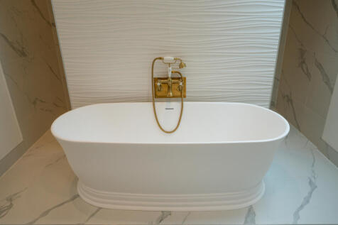 Master Bedroom shower --1